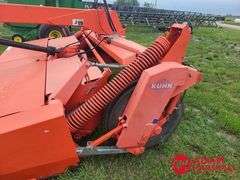 2010  Kuhn  FC 4000  RG Windrower - 13FT