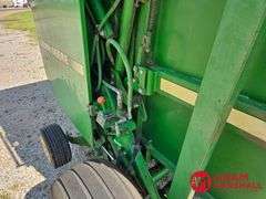 John Deere  535  Baler
