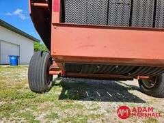Hesston  550  Baler