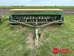 John Deere  8300  Grain Drill - 13FT