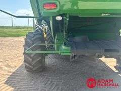 2016  John Deere  S680  Combine