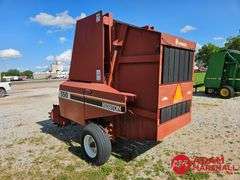 Hesston  550  Baler