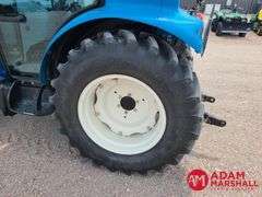 LS  XR4046  MFWD Utility Tractor w/Loader
