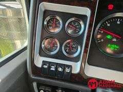 2022  Kenworth  W900  Semi Truck