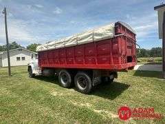 1973  Chevrolet  C65  Grain Truck - Gasoline