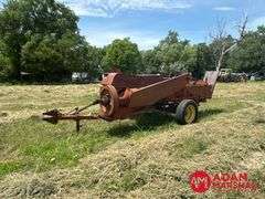 New Holland  268  Square Baler