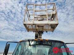 2006  International  4400  Boom Bucket Truck