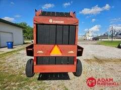Hesston  550  Baler