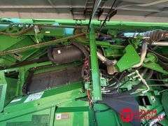 2017 John Deere S680 Combine