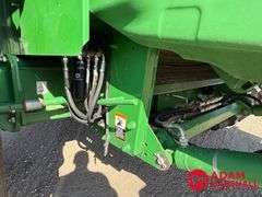 2017 John Deere S680 Combine