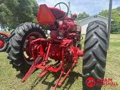 1947  Farmall  Super M  Tractor - Gasoline