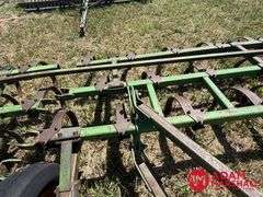 John Deere  Spring Tooth Chisel Plow