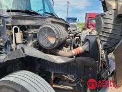2006  International  4400  Boom Bucket Truck