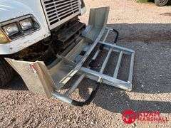 1996  Freightliner  FLD 120  Semi Truck