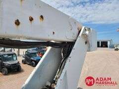 2006  International  4400  Boom Bucket Truck