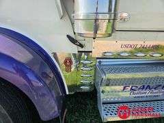 2022  Kenworth  W900  Semi Truck