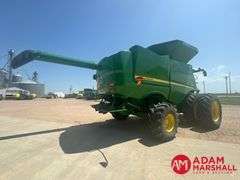 2016  John Deere  S680  Combine