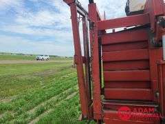 1991  Case International   8580  Square Baler