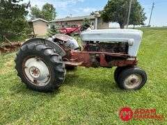 1956  Ford  960  Tractor - Gasoline