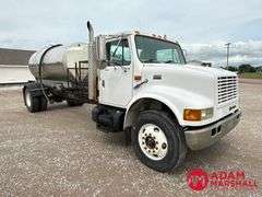 1999  International  4900  Liquid Tender Truck