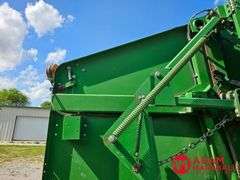 John Deere  535  Baler