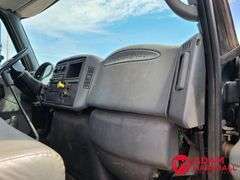 2006  International  4400  Boom Bucket Truck