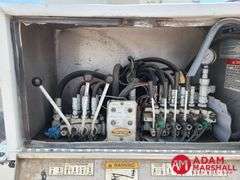2006  International  4400  Boom Bucket Truck