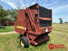 New Holland  660  Round Baler