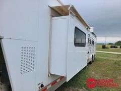 2013  Shadow   4 Horse Trailer w/ Living Quarters   - 42FT