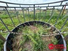 Behlen  MFG  Haysmart Bale Feeder