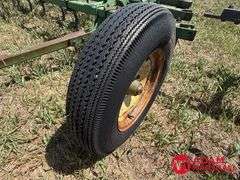 John Deere  Spring Tooth Chisel Plow