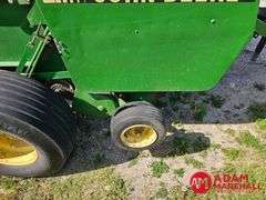 John Deere  535  Baler