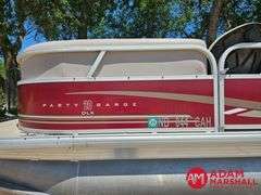 2014  Sun Tracker  Party Barge 20DLX  Pontoon - 20FT