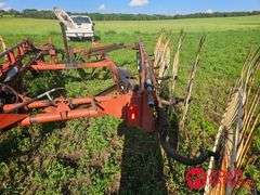 Hesston  3982  12 Wheel Rake