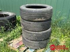 (4) USED Nexen, Neriz Tires - 235/60R18