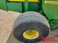 2013  John Deere  569  Round Baler
