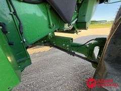 2017 John Deere S680 Combine