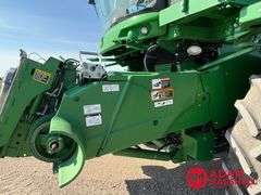 2017 John Deere S680 Combine