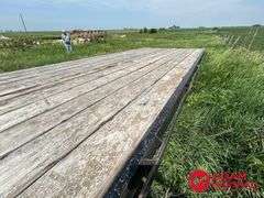 1981  Blair  Gooseneck Flat Bed Trailer - 25FT
