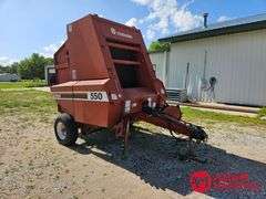 Hesston  550  Baler
