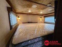 2013  Shadow   4 Horse Trailer w/ Living Quarters   - 42FT