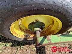 John Deere  1600  Chisel Plow - 16FT