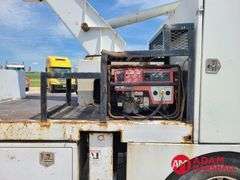 2006  International  4400  Boom Bucket Truck