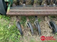 John Deere  8300  Grain Drill - 13FT