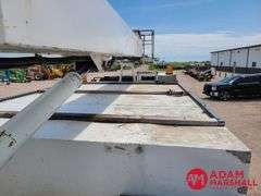 2006  International  4400  Boom Bucket Truck