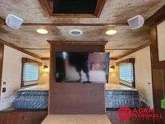 2013  Shadow   4 Horse Trailer w/ Living Quarters   - 42FT