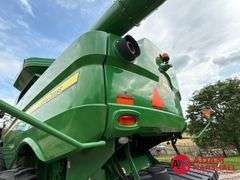 2014  John Deere  S670  Combine
