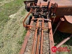 New Holland  268  Square Baler