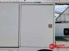 2006  International  4400  Boom Bucket Truck