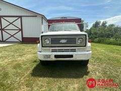 1973  Chevrolet  C65  Grain Truck - Gasoline